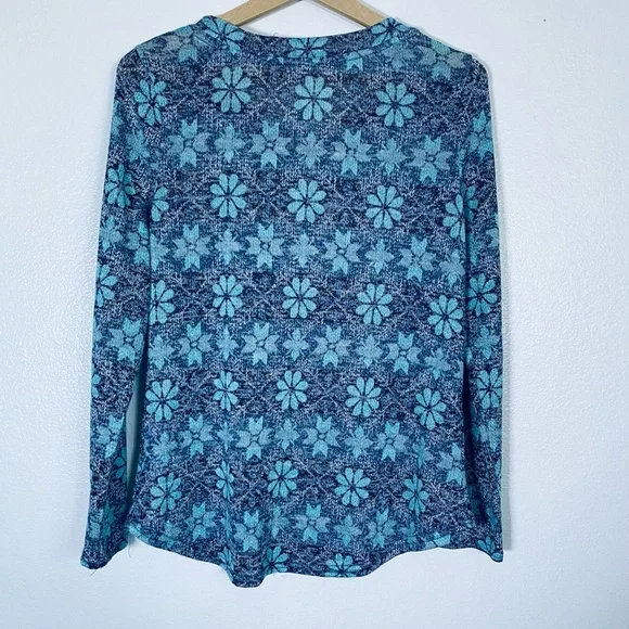 Wallflower Blue Floral Long Sleeve Tee - Picture 4 of 9
